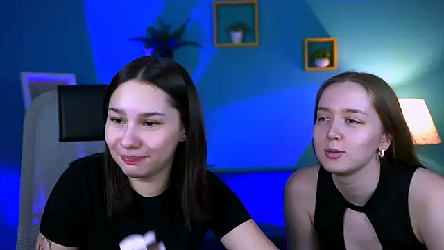 Snapshot of JenniferGraces chatting on 10.10.25 JenniferGraces online show from 10.10.25