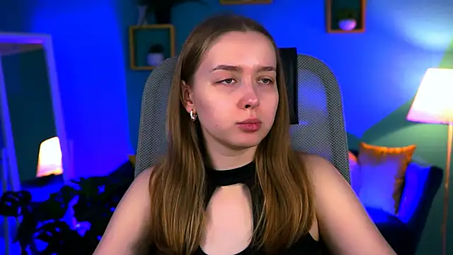 Snapshot of JenniferGraces chatting on 10.29.25 JenniferGraces online show from 10.29.25