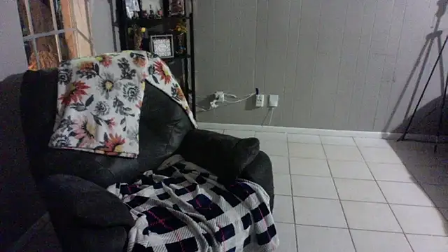 HTXBELLE online show from 10.04.25