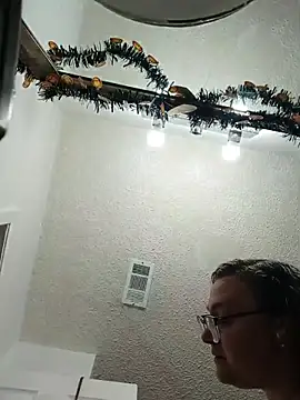 HTXBELLE online show from 11.18.25