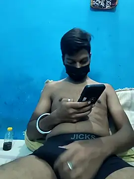 Snapshot of 766yuvi chatting on 09.21.25 766yuvi online show from 09.21.25