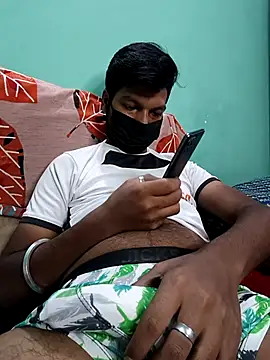 Snapshot of 766yuvi chatting on 10.12.25 766yuvi online show from 10.12.25