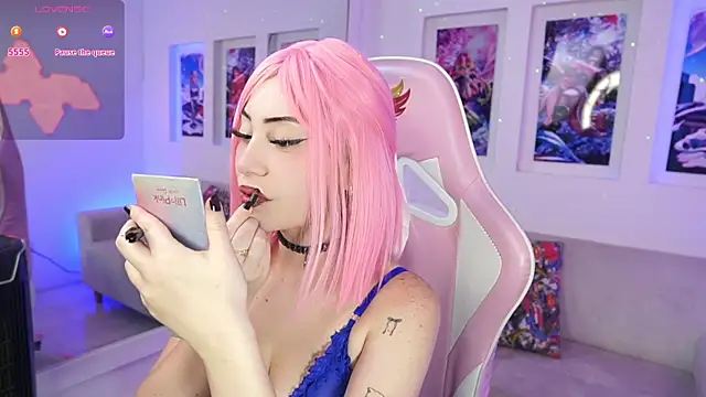 SaharaKramer online show from 03.20.25