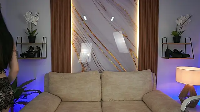 SaharaKramer online show from 09.11.25