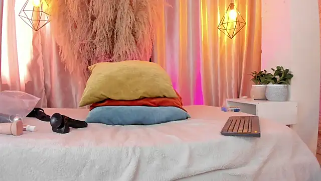 iiangel  online show from 09.16.25