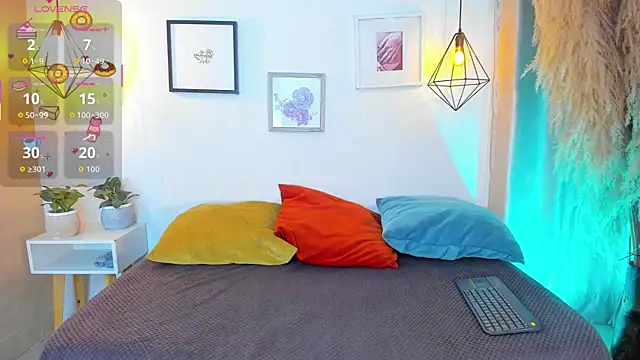 iiangel  online show from 09.28.25