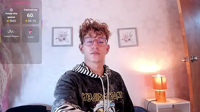 iiangel  online show from 11.21.25