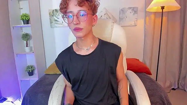 iiangel  online show from 12.04.25