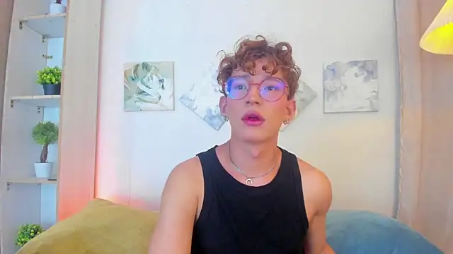 iiangel  online show from 12.19.25