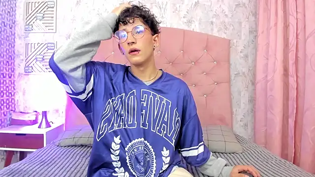 Snapshot of iiangel_ chatting on 02.26.26 iiangel online show from 02.26.26