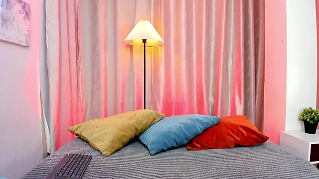 Snapshot of iiangel_ chatting on 03.04.26 iiangel online show from 03.04.26