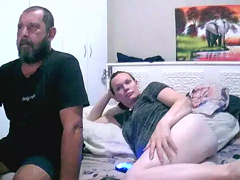 Snapshot of redsparrowXxXx chatting on 02.17.26 redsparrowXxXx online show from 02.17.26