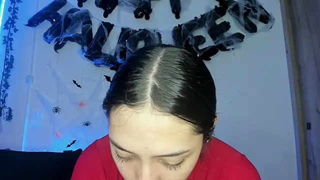 TANIA 06 online show from 11.03.25