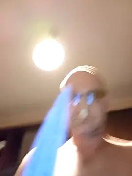 Luci1982Brazzers online show from 10.08.25