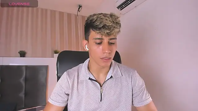 Allex Cano online show from 02.26.25