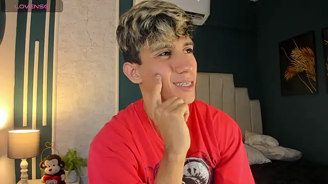 Allex Cano online show from 03.19.25