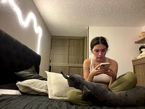 Snapshot of DesireLuxe chatting on 01.09.26 DesireLuxe online show from 01.09.26