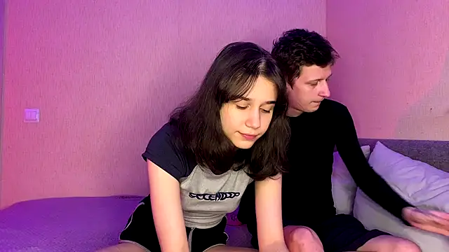 baby lesi online show from 10.19.25