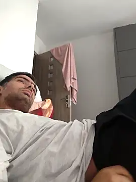 Snapshot of andreiiiii2025 chatting on 10.08.25 andreiiiii2025 online show from 10.08.25