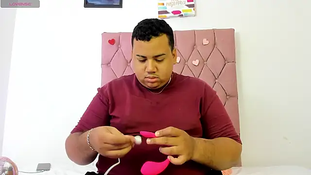 MICHAEL AND SHARON online show from 09.27.25