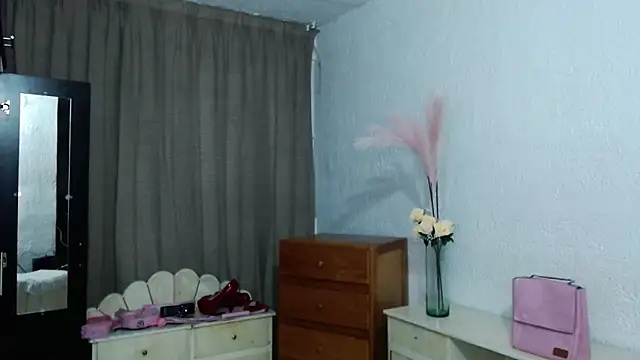 EngelCristaly online show from 09.11.25