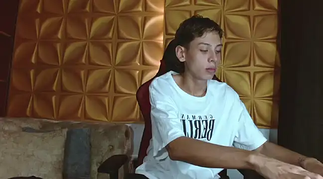 Snapshot of Noahoconor chatting on 02.27.25 Noahoconor online show from 02.27.25