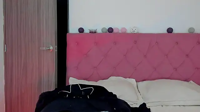 Snapshot of ela_black chatting on 03.09.25 ela black online show from 03.09.25