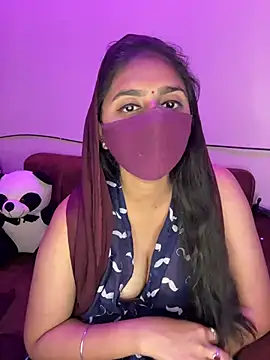 Dishasarmaa05 online show from 03.17.25