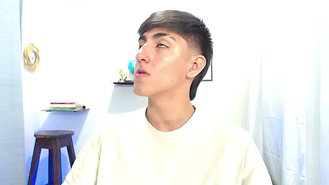 Snapshot of babymaik chatting on 02.20.25 babymaik online show from 02.20.25