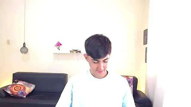 Snapshot of babymaik chatting on 02.23.25 babymaik online show from 02.23.25