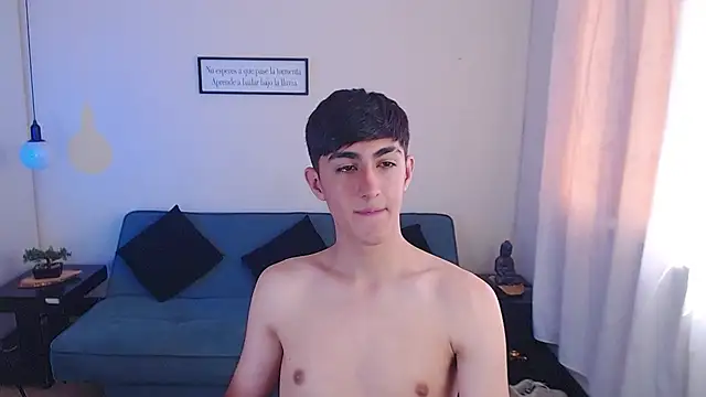 Snapshot of babymaik chatting on 03.05.25 babymaik online show from 03.05.25