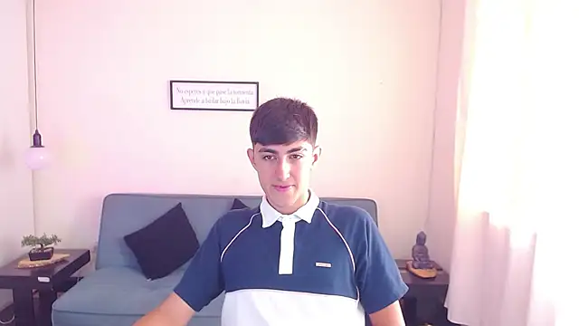 Snapshot of babymaik chatting on 03.10.25 babymaik online show from 03.10.25