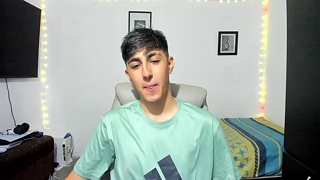 Snapshot of babymaik chatting on 10.08.25 babymaik online show from 10.08.25