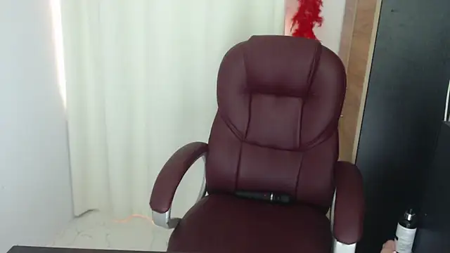 Snapshot of Mature_2025 chatting on 06.15.26 Mature 2025 online show from 06.15.26