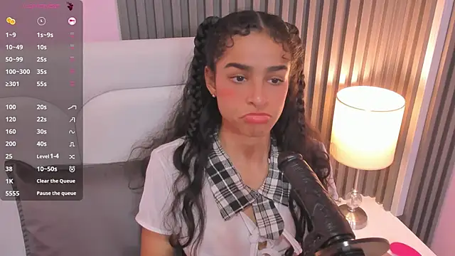 honey sofii  online show from 03.22.25