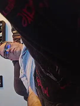 Snapshot of Smallone327 chatting on 02.06.26 Smallone327 online show from 02.06.26