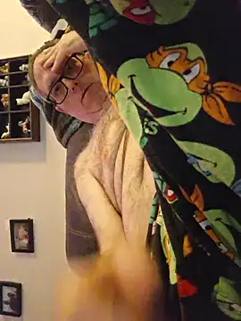 Snapshot of Smallone327 chatting on 02.22.26 Smallone327 online show from 02.22.26