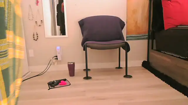 Queenanitadix online show from 02.05.26