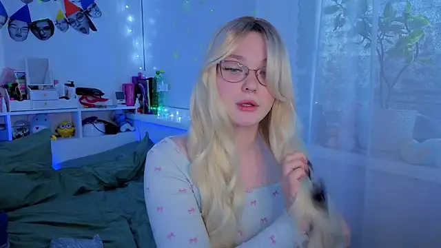 milliedoll online show from 10.13.25