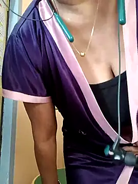 Snapshot of IND9876 chatting on 02.21.25 IND9876 online show from 02.21.25