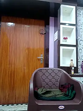 Snapshot of IND9876 chatting on 02.25.25 IND9876 online show from 02.25.25