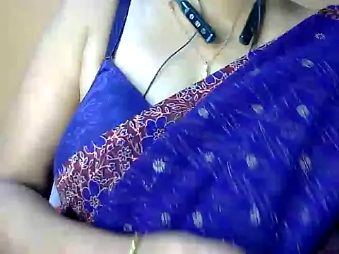 Snapshot of IND9876 chatting on 10.09.25 IND9876 online show from 10.09.25