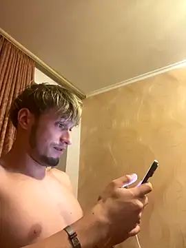 Snapshot of frama666 chatting on 10.11.25 frama666 online show from 10.11.25