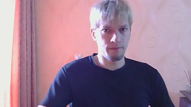 Snapshot of frama666 chatting on 04.17.26 frama666 online show from 04.17.26