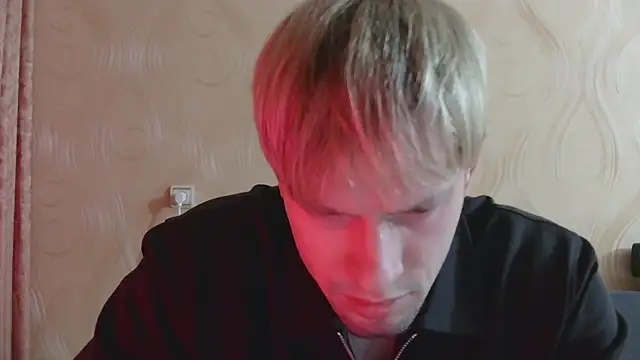 Snapshot of frama666 chatting on 04.21.26 frama666 online show from 04.21.26