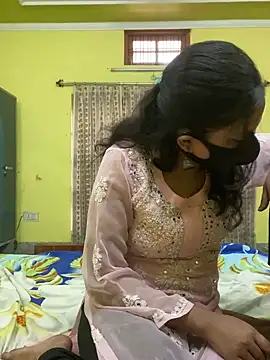 Snapshot of Mahi-Rahul chatting on 03.12.25 Mahi-Rahul online show from 03.12.25