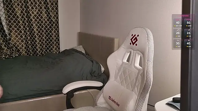 Snapshot of Luna_Loveee chatting on 09.10.25 Luna Loveee online show from 09.10.25