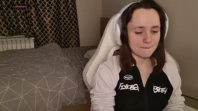 Luna Loveee online show from 02.01.26