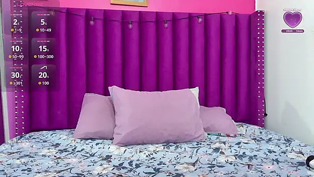 innocenthazel online show from 03.17.26