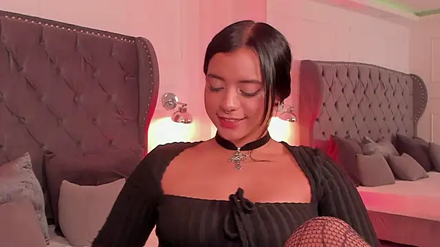 Snapshot of regina_noctixx chatting on 10.09.25 regina noctixx online show from 10.09.25